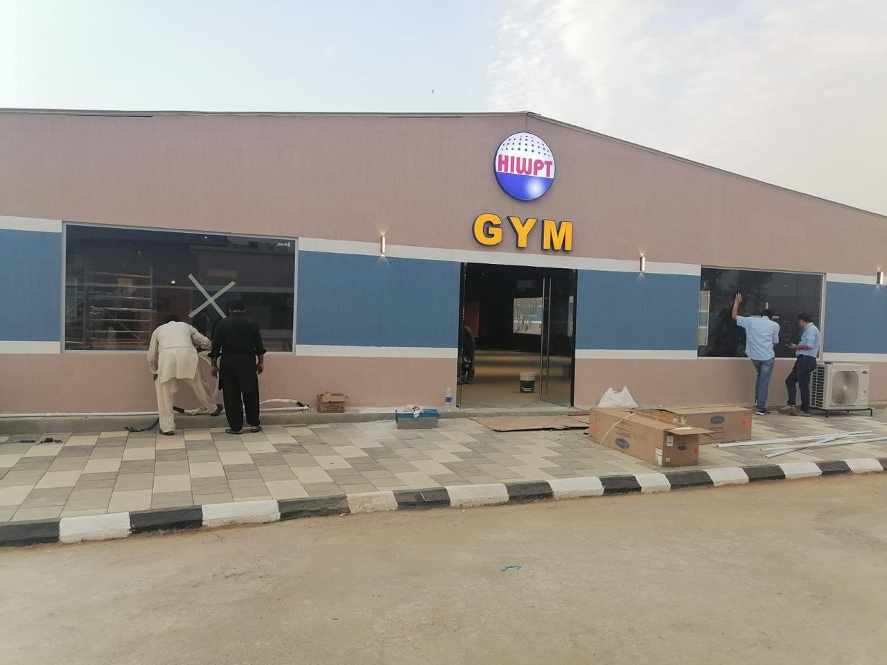 مشروع تجهيز وتنفيذ صالة الألعاب الرياضية لأكاديمية الطاقة والمياه (EWA)